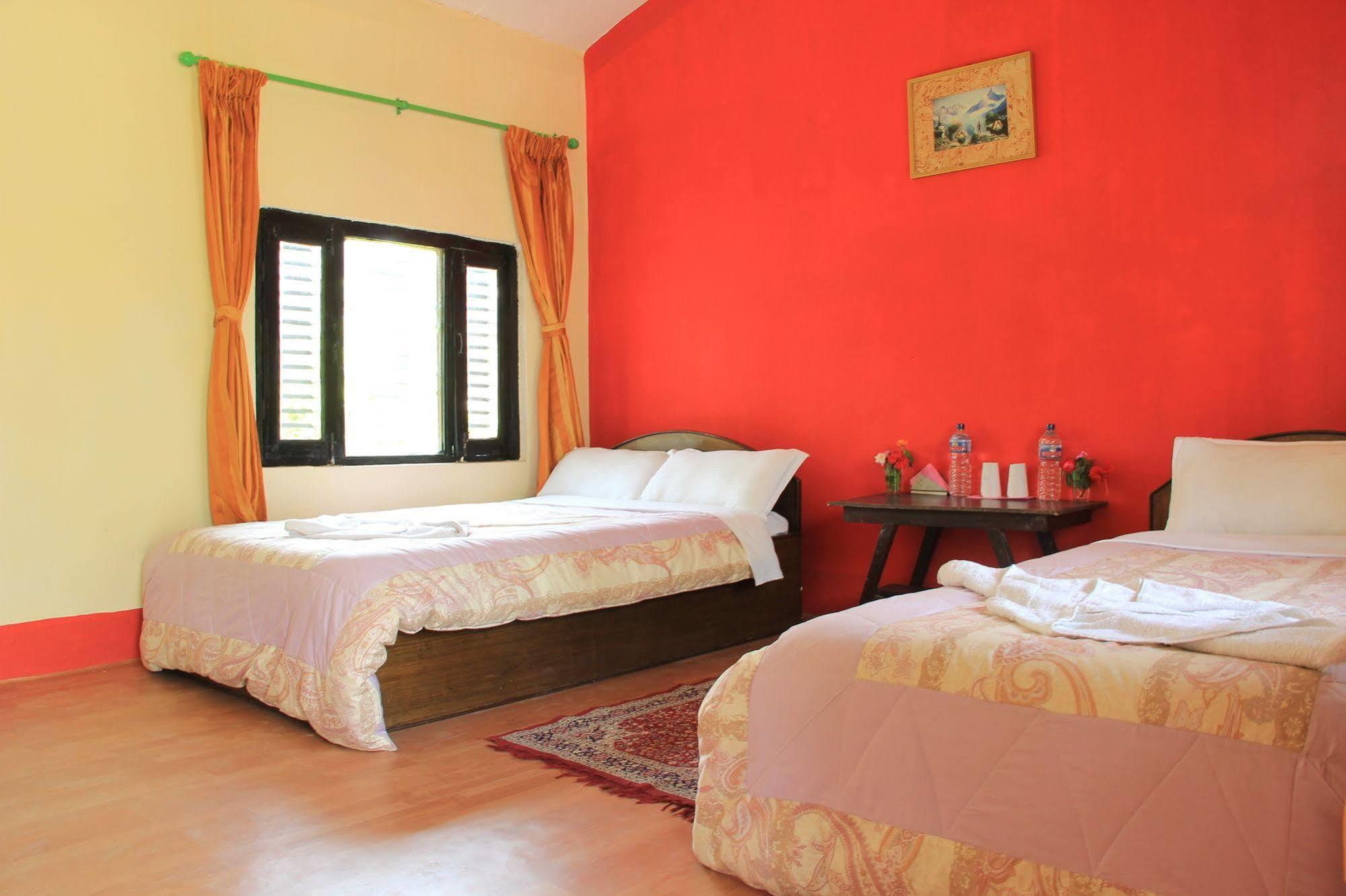 Chitwan Safari Camp & Lodge Sauraha Exterior photo